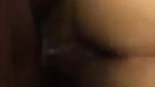 دورة جنسية جماعية بالقضيب الأسود الكبير مع عدة عاهرات شقراوات موشومات