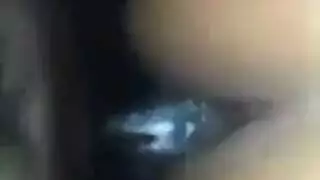 عاهرة إبوني مثيرة تنقع وتثقب من قبل صديق أبيض سميك