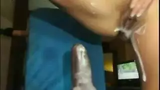 نيك منزلي ولد صغير ينيك امه